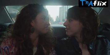 Manoela Aliperti Lesbian Scene  in A5 Five