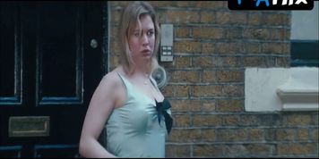 Renee Zellweger Underwear Scene  in Bridget Jones: The Edge Of Reason