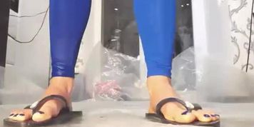 Wetting Fetish Squirt in panties