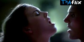Kit Willesee Breasts,  Butt Scene  in Femme Fatales