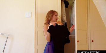 Watch her go face down ass up to ride her fingers to an orgasm