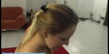 Natural czech chick does amazing lapdance