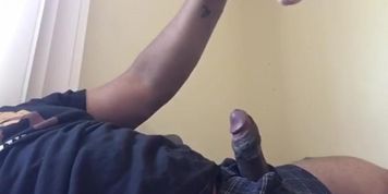 Momo&rsquo;s first vid! (Cum watch me play with my toy~)