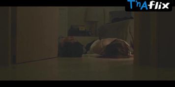 Go Won Butt,  Breasts Scene  in Dangerous Addiction