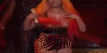 Nicki Minaj Live Performance Tit Slip