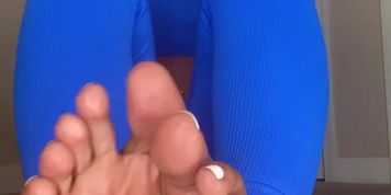 Gorgeous Ebony Soles Tease and JOI