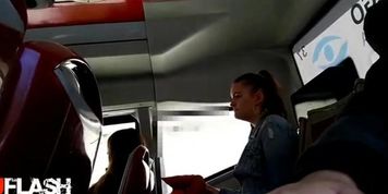Bus Flash Teen
