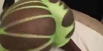 ass shake 3