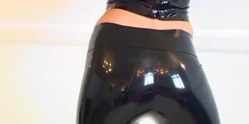 Lara: Black Latex Trousers (Lara Black)