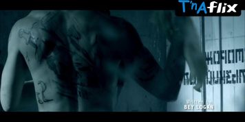 Mayling Ng Sexy Scene  in Lady Bloodfight