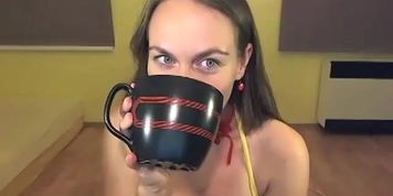 Beautiful hairy Erin Eden on cam with yellow dress (Luscious Eden)
