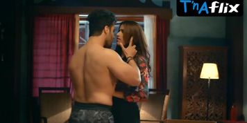 Riya Sen Butt,  Breasts Scene  in Bekaaboo