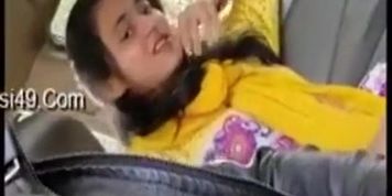 Reena Tomar Sexy Scene  in Dubai Bhauji