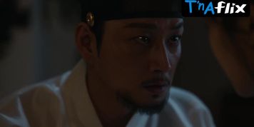 Cha Joo-Young Butt Scene  in The Queen Who Crowns