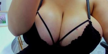 Huge Boobs Latina 06