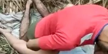 Indian girl sex on Forest (indian_girl)