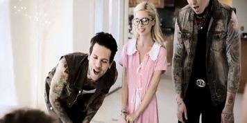 Cuckold to pay debt (Piper Perri)