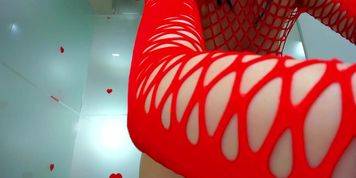 katty_lovel red dress