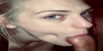 Sexy young blonde Spicykatana deep throat blow job