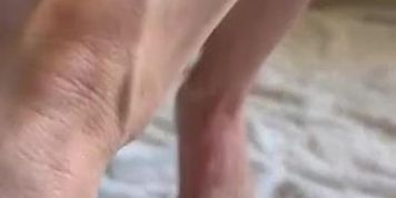 Sexy milf f33t qu33n
