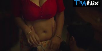 Manvi Chugh Sexy Scene  in Jaghanya (kuttey Ki Maut)