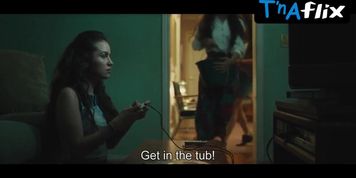 Ximena Romo Butt Scene  in Gloria