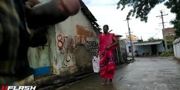 Flashing to indian women(earphones must for te ...