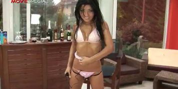 Super hot indian babe working on a big part2 (Jayde)
