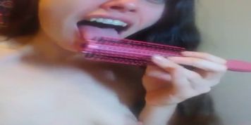 Short Clip Sample! Foreign Object Insertion! Gspot Orgasm Hairy Pussy Fucks a Pink Hair Brush