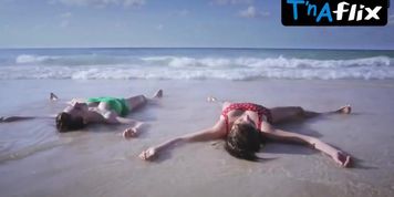 Alexa-Jeanne Dube Breasts,  Bikini Scene  in Cuba Merci-Gracias
