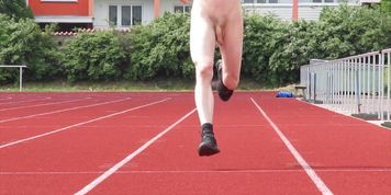 NAKED SPORT IN PUBLIC STADION
