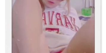 Les tengo este video s&uacute;per especial! No estaba segura si sub.. by heyshika from OnlyFans | Coomer
