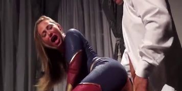 Supergirl Carter Cruise fucked on a desk by the governor