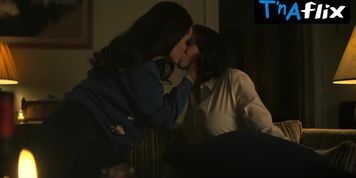 Shanley Caswell Lesbian,  Underwear Scene  in Power Book Iii: Raising Kanan