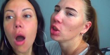Lesbian Kissing (hot lips)