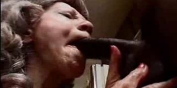 OH MY FUCKING...stop the porn Granny!F70