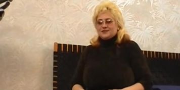 Irina 42 year old (from Moms-Explorer)