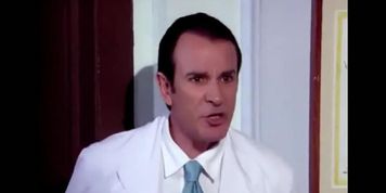 Ma&ntilde;ana es para siempre (soap opera) - ballbusting