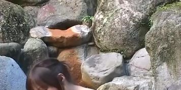 Couples In Japanese Spa 1