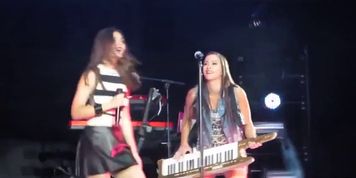 Victoria Justice Upskirt In Concert