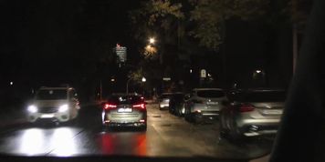 Bisexual cuties sharing a Berliner guy's cum
