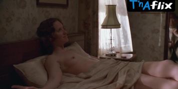 Judith Hoag Breasts Scene  in Carnivale (April ONeil)