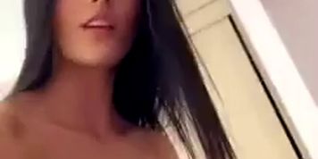 Morenas lind&iacute;ssimas