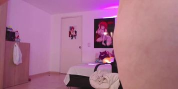 Fluppy girl strip dancing on cam