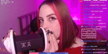 Moona ASMR Ear Eating