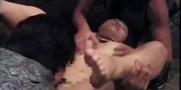 2 guys violate unconscious girls body