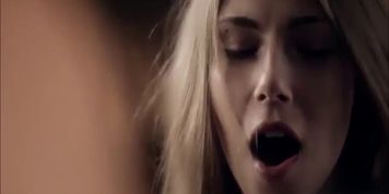 ANJELICA SENSUAL FRENTE AL ESPEJO (Krystal Boyd, Sexi Girl)