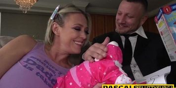 Kinky slut gets ass pounded (Pascal White)