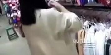 Cum on Retail Girl