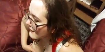 Gilr getting multiple cumshots in motel